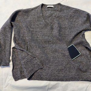Babaton Baylor Oversized XXS/XS V-neck Wool Linen Blend Sweater Grey